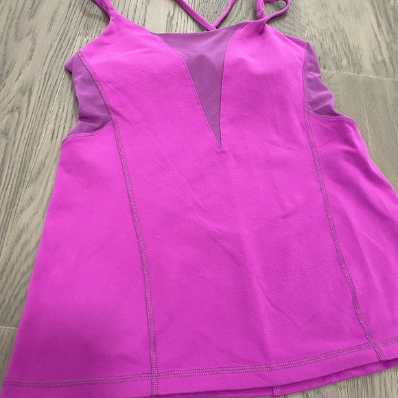 Lululemon Fuchsia Athletic Compression Mesh Cross Back Tank Top Size 8 - Picture 3 of 6